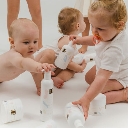 Baby & Kids paket za negu i kupanje PREDNARUDŽBINA (isporuka 24.11.-28.11.)